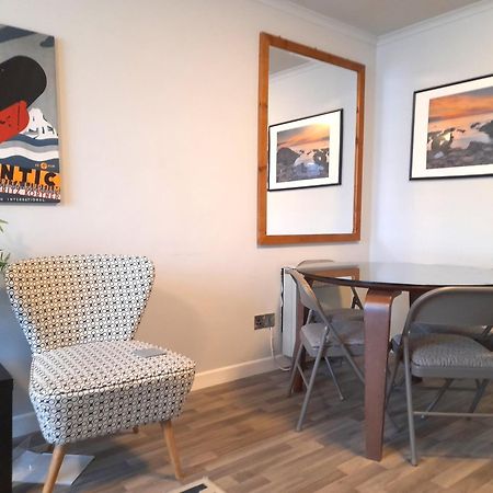 Excellent Location - City Centre - Parking - 4 Beds -2 Bedrooms Belfast Zewnętrze zdjęcie