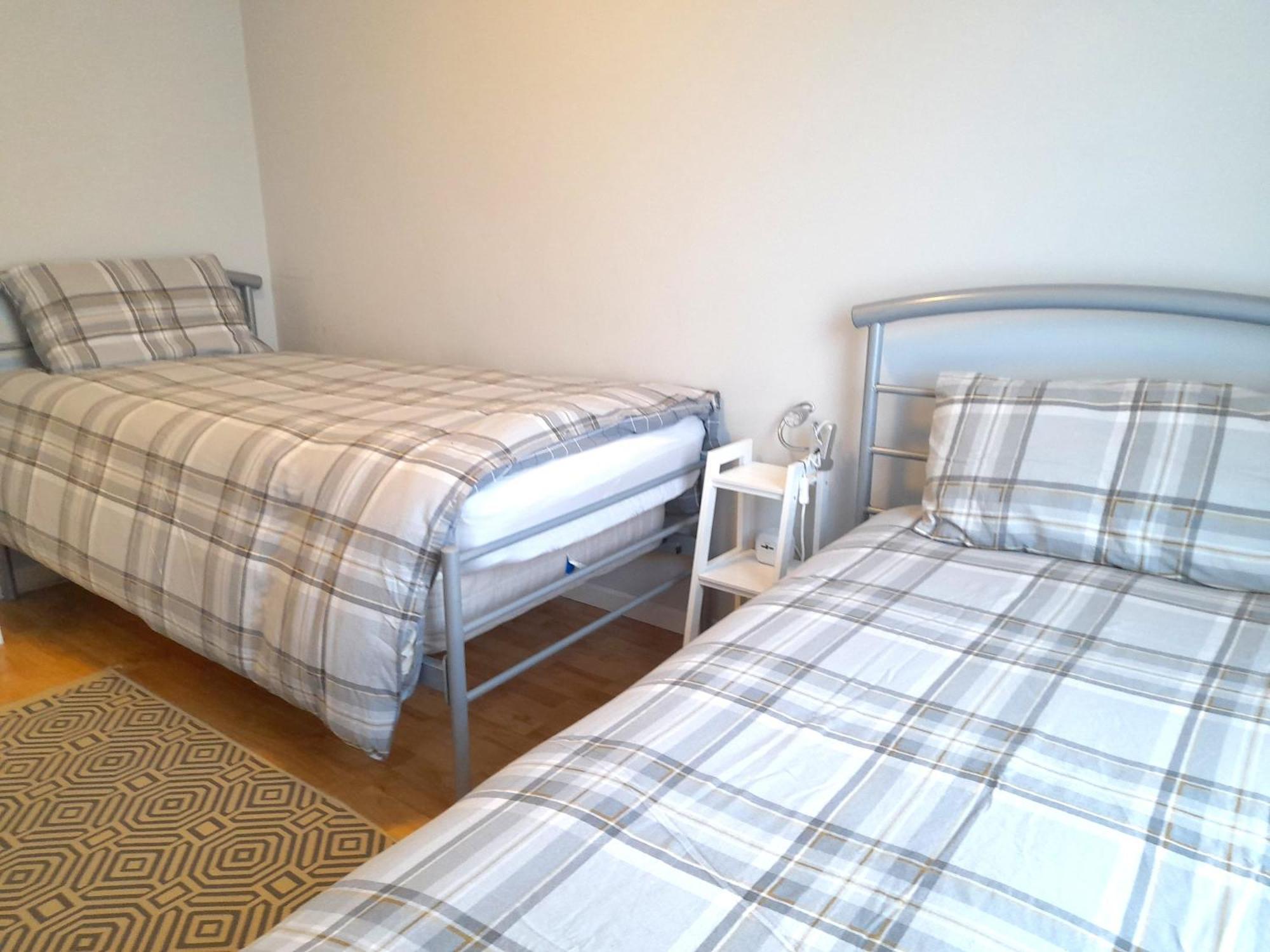 Excellent Location - City Centre - Parking - 4 Beds -2 Bedrooms Belfast Zewnętrze zdjęcie