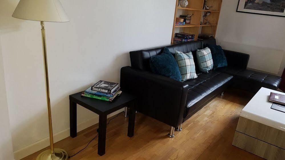 Excellent Location - City Centre - Parking - 4 Beds -2 Bedrooms Belfast Zewnętrze zdjęcie